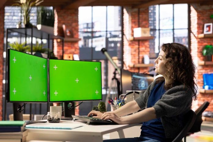 multi-monitor setup guide how to set up correctly